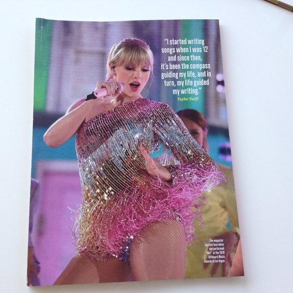 The Ultimate Guide to TAYLOR SWIFT - Picture 5 of 8